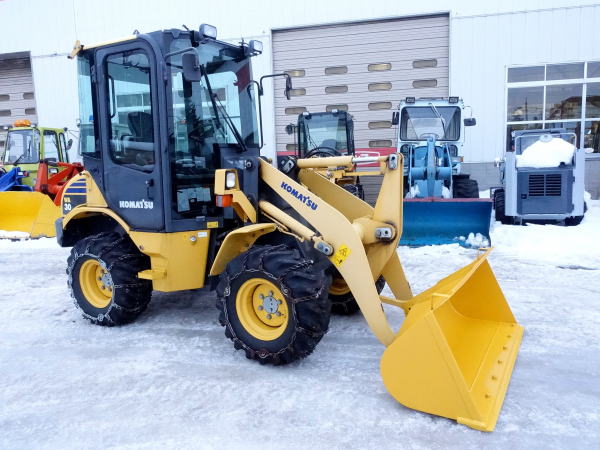 コマツ ホイールローダー WA30-6 バケット容量0.4m3 中古タイヤ